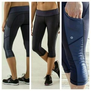 Lululemon Cut The Crop | 1/8 Cadet Stripe